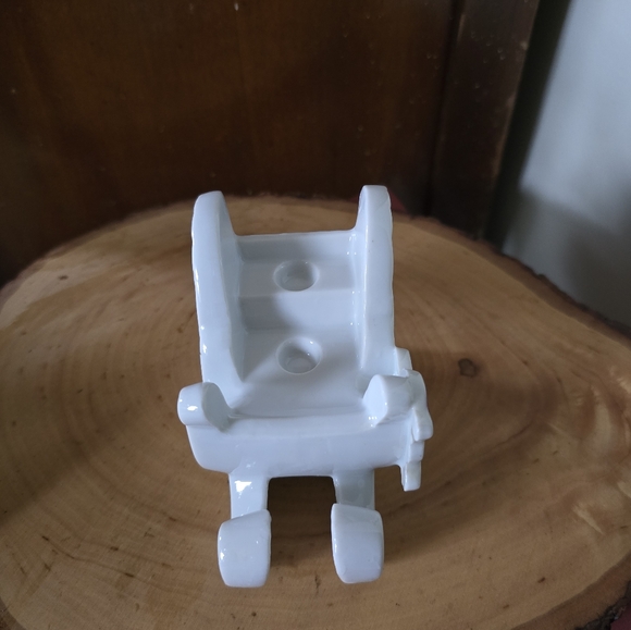 Vintage Santa Sleigh Porcelain Taper Candle Holder - Picture 5 of 6